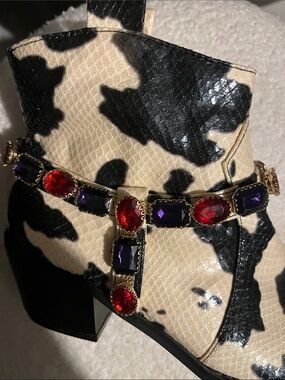 Cow-Print Gemstone Accent Belt — Red & Purple